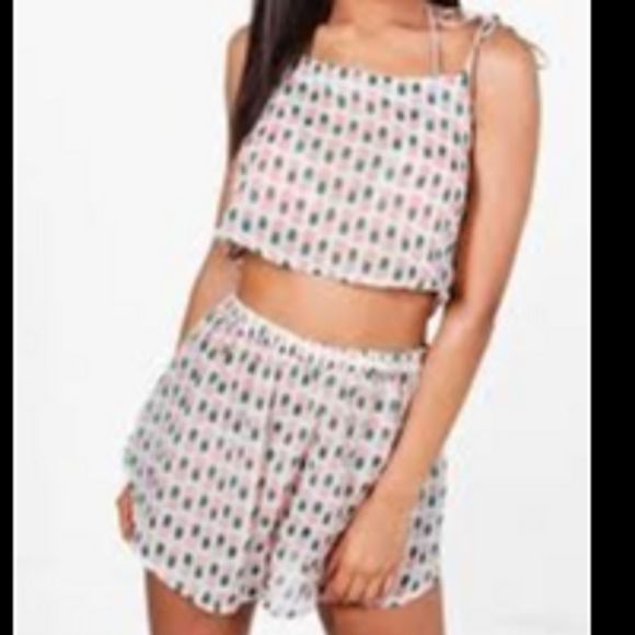 Boohoo Other - Boohoo Emily Pineapple Sheer Cami Short Beach Set